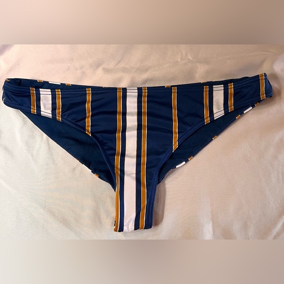 ROXY Bikini - Picture 9 of 12